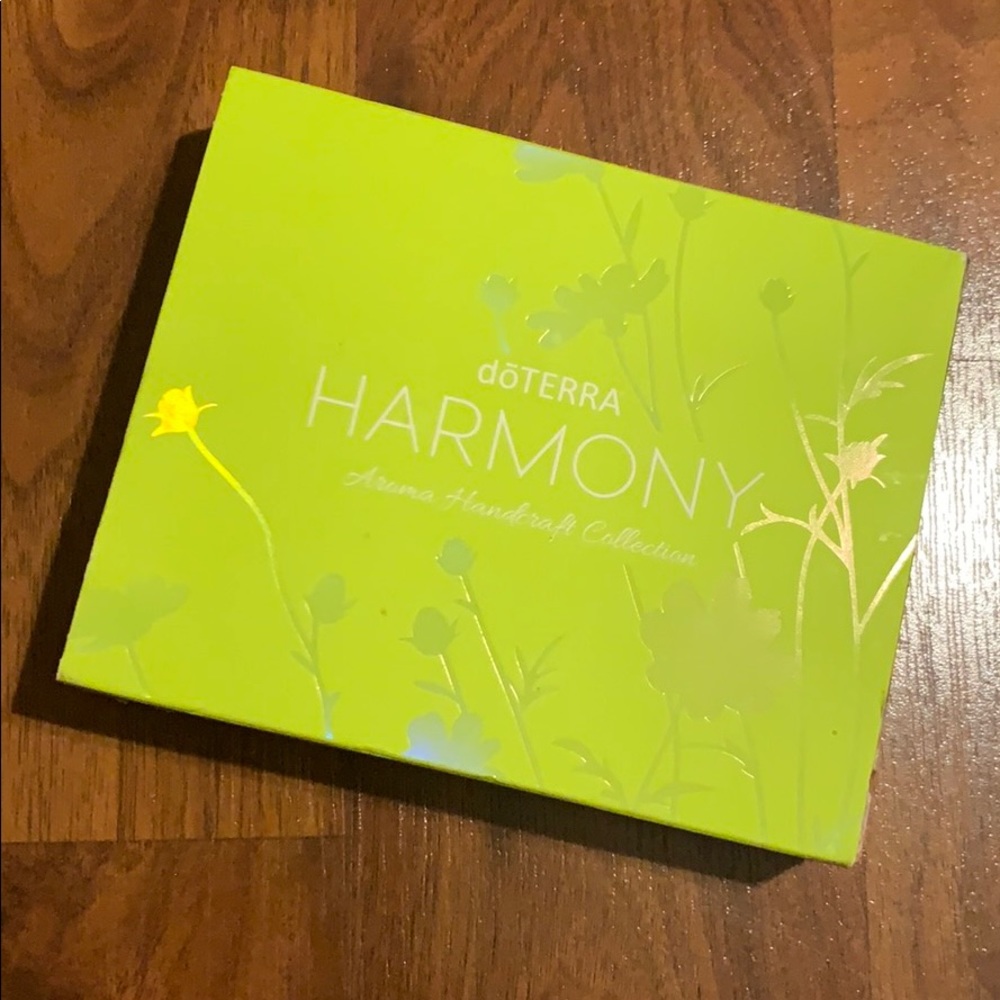 dōTERRA harmony collection read description.